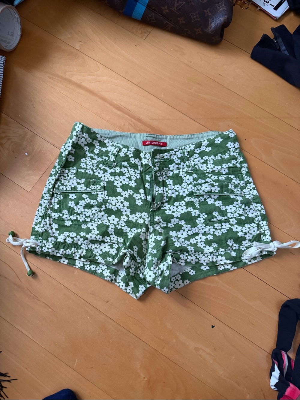 UNIONBAY Green Floral Drawstring Pocket Shorts